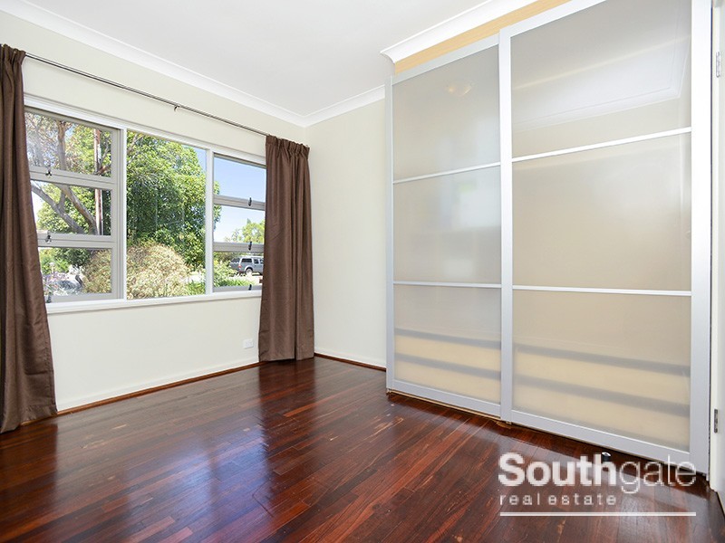 3 Peter Crescent, Morphett Vale SA 5162