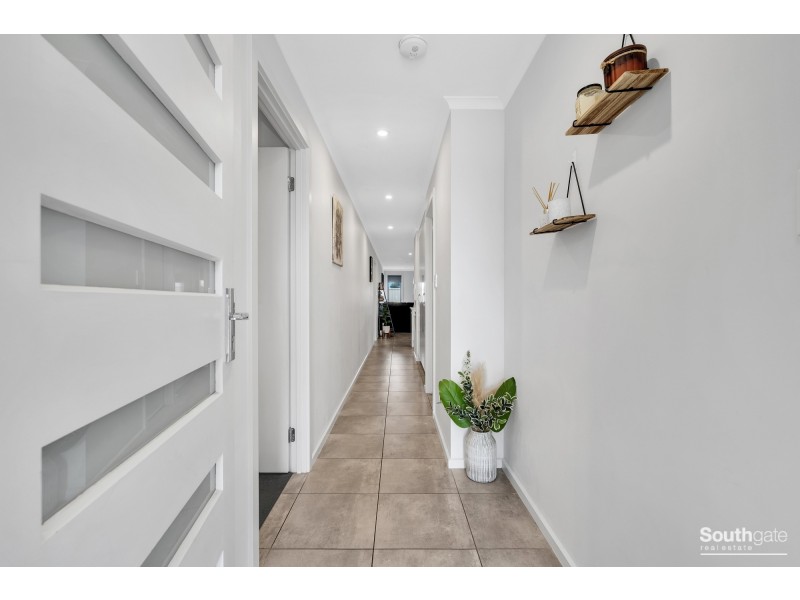 17 Bitts Road, Seaford Meadows SA 5169