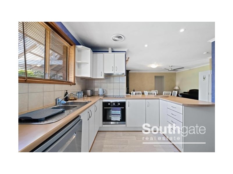 79 Valley View Drive, Mclaren Vale SA 5171