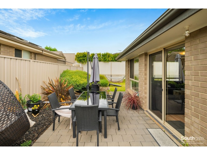 16 Anglesea Lane, Seaford Rise SA 5169