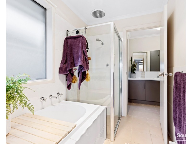 24 South Pacific Drive, Seaford Meadows SA 5169