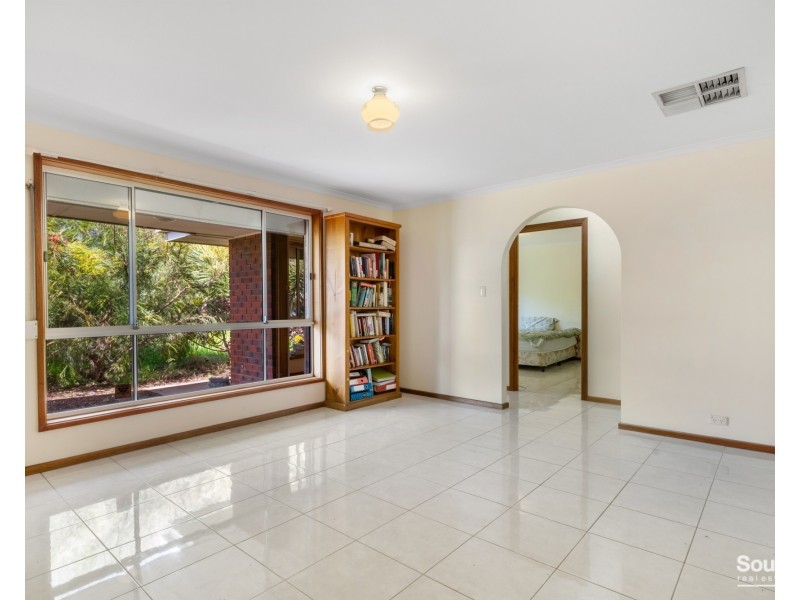 87 Kalgoorlie Avenue, Port Noarlunga South SA 5167