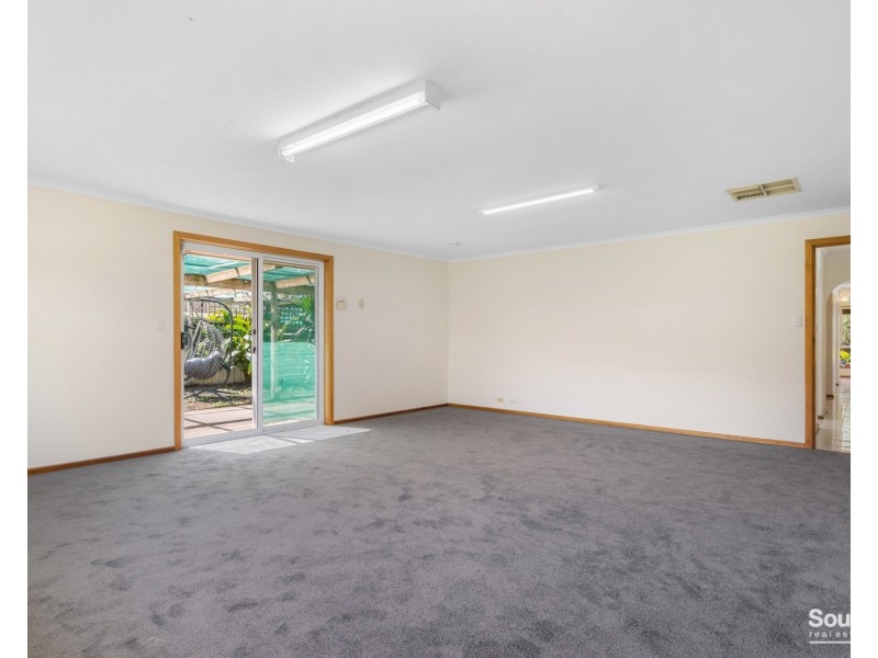 87 Kalgoorlie Avenue, Port Noarlunga South SA 5167