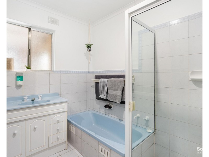 6 Milton Street, Hackham SA 5163