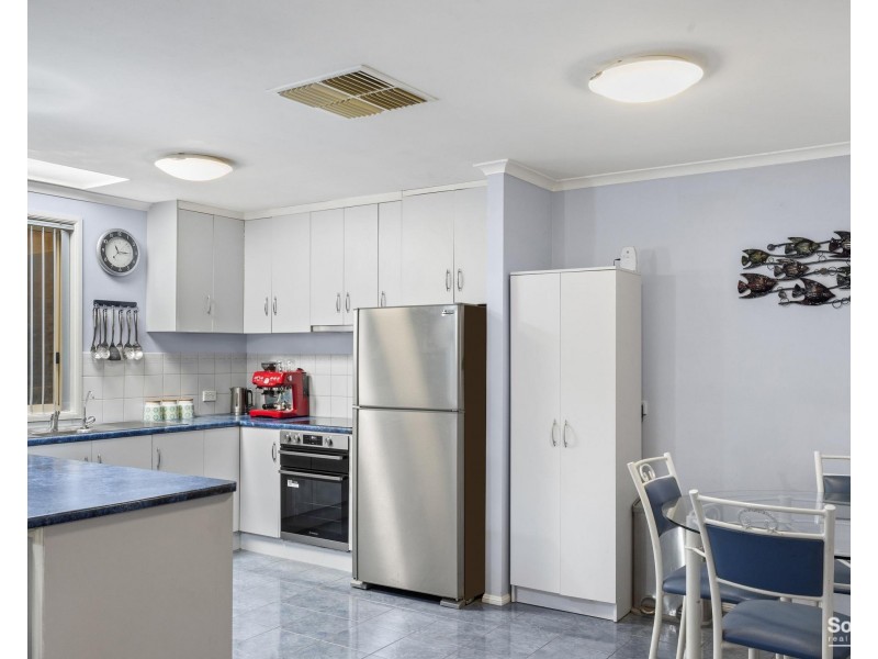 9 Seafarer Court, Seaford Rise SA 5169