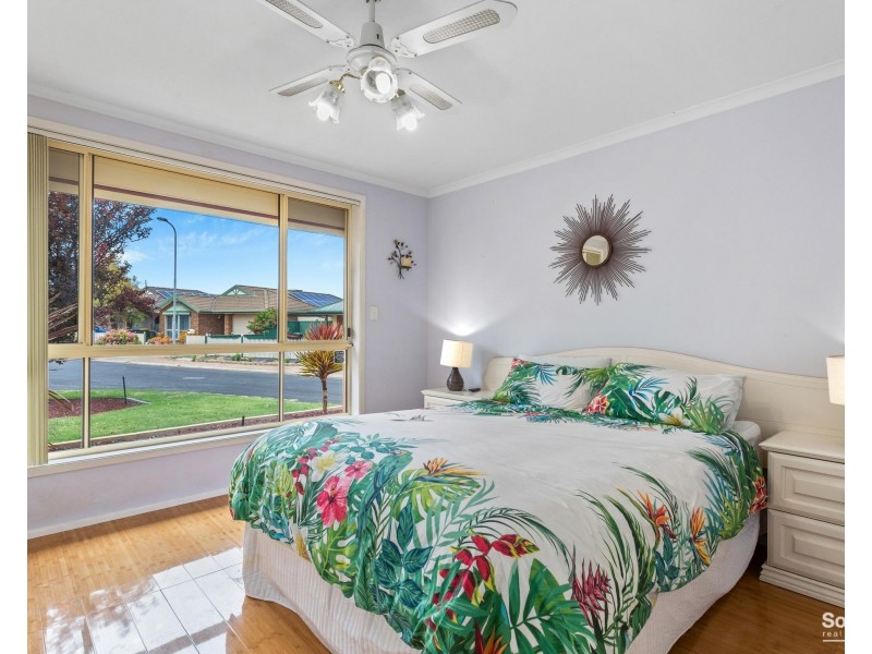 9 Seafarer Court, Seaford Rise SA 5169