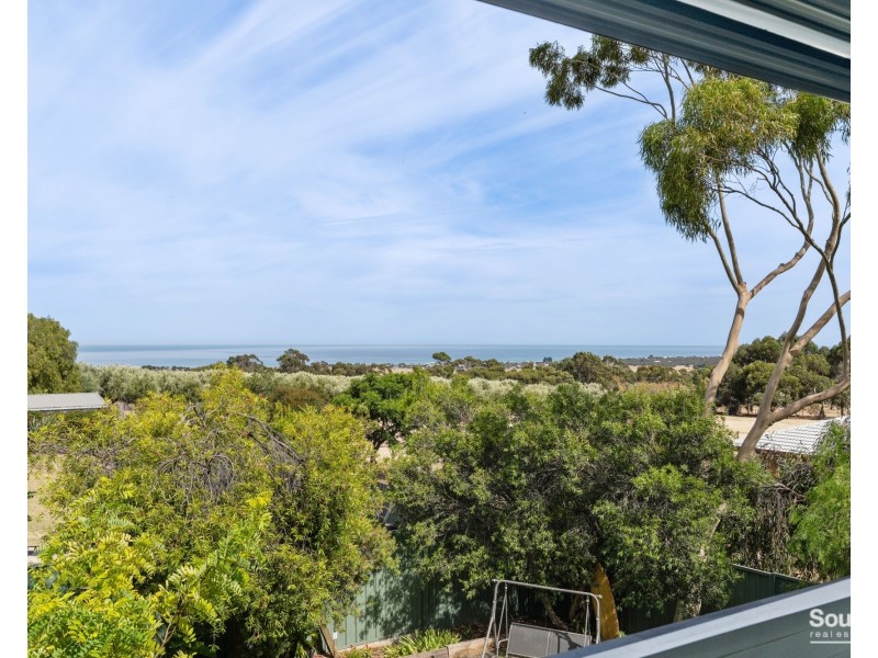 25 Stirling Avenue, Sellicks Beach SA 5174