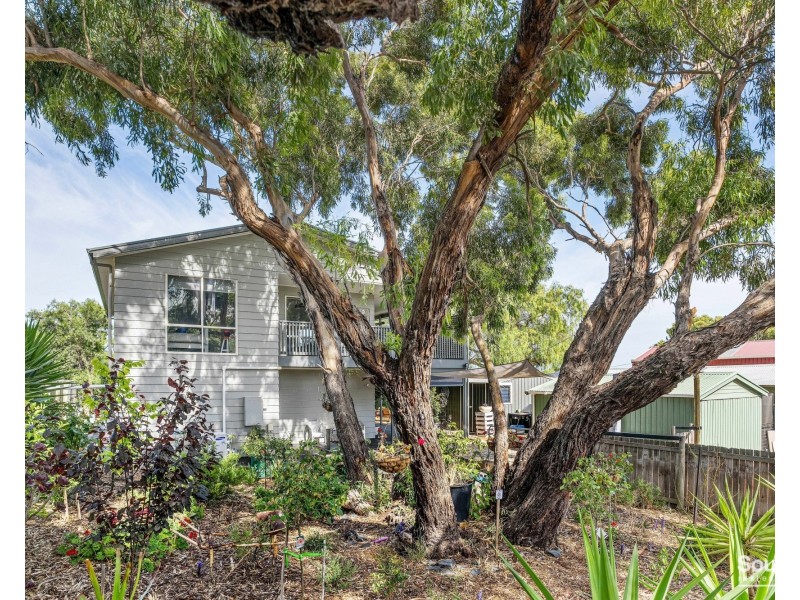 25 Stirling Avenue, Sellicks Beach SA 5174