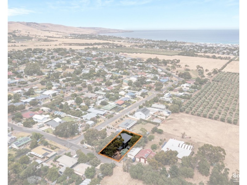 25 Stirling Avenue, Sellicks Beach SA 5174