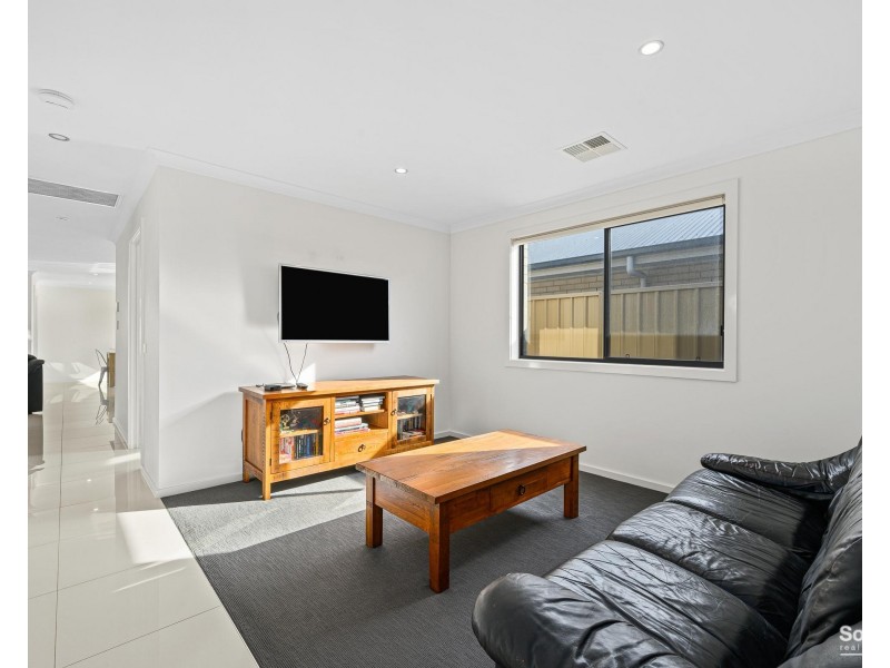 10 Fathom Crescent, Seaford Meadows SA 5169