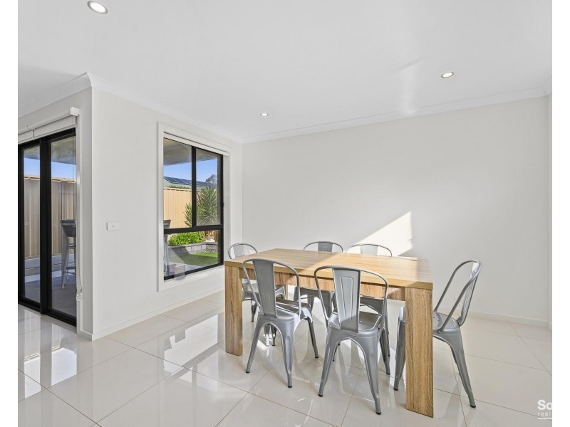 10 Fathom Crescent, Seaford Meadows SA 5169