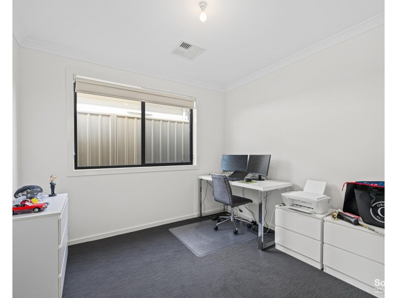 10 Fathom Crescent, Seaford Meadows SA 5169