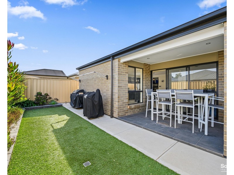 10 Fathom Crescent, Seaford Meadows SA 5169