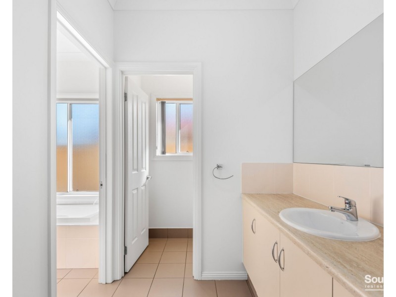 118 Quinliven Road, Aldinga Beach SA 5173