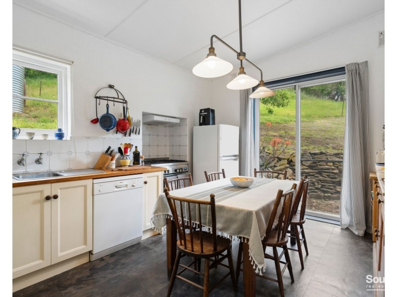 282 Grants Gully Road, Clarendon SA 5157