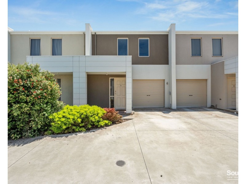 8/19 Hereford Lane, Woodcroft SA 5162
