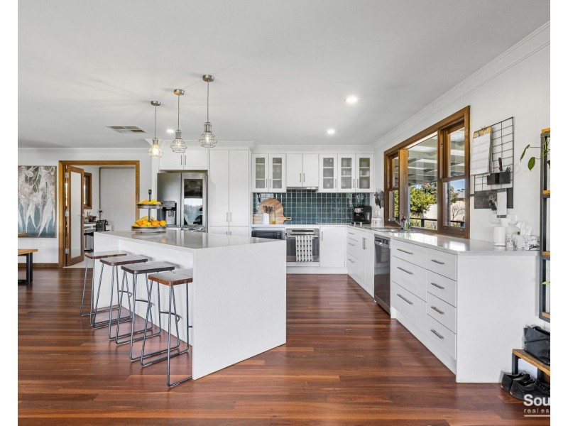 28 Twentyeight Road, Mclaren Vale SA 5171