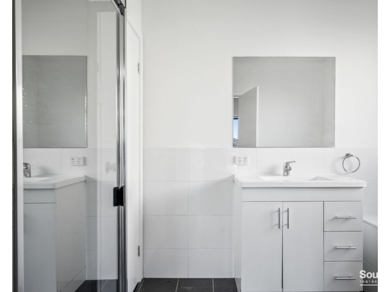 34A Hagen Crescent, Hackham West SA 5163