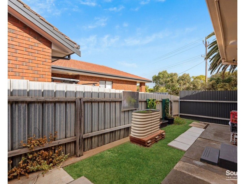 1/64 Grundy Terrace, Christies Beach SA 5165