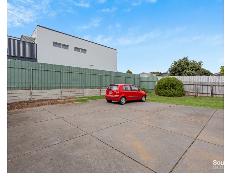 1/64 Grundy Terrace, Christies Beach SA 5165