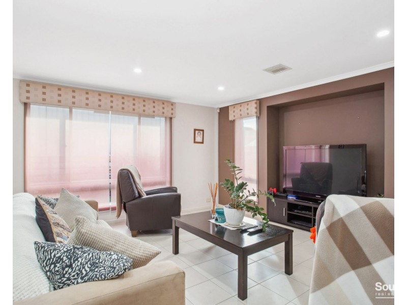 27 Corrimal Avenue, Noarlunga Downs SA 5168