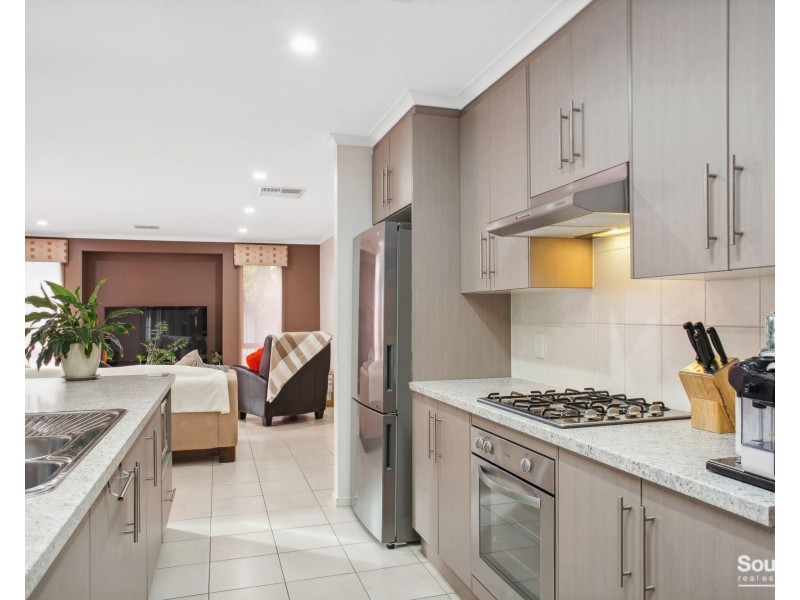 27 Corrimal Avenue, Noarlunga Downs SA 5168