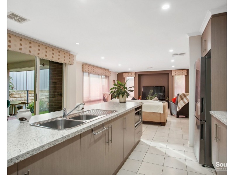 27 Corrimal Avenue, Noarlunga Downs SA 5168