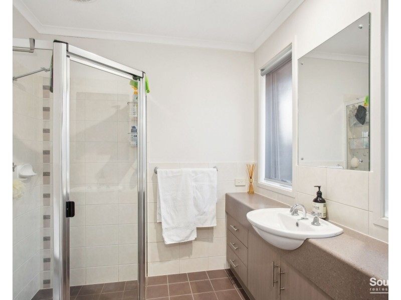 27 Corrimal Avenue, Noarlunga Downs SA 5168