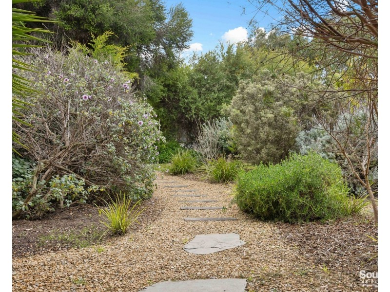 10 Dunstan Street, Aldinga Beach SA 5173
