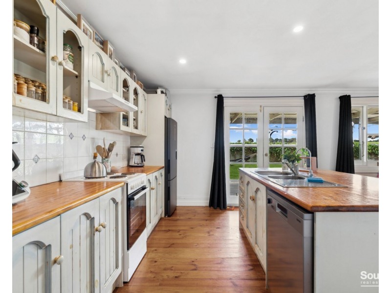 50 Main Road, Mclaren Flat SA 5171