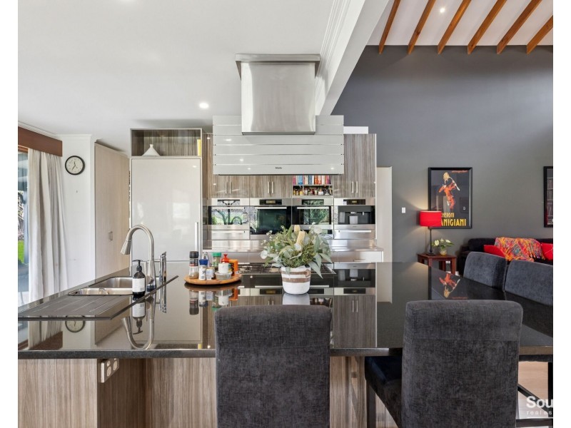 242 California Road, Tatachilla SA 5171