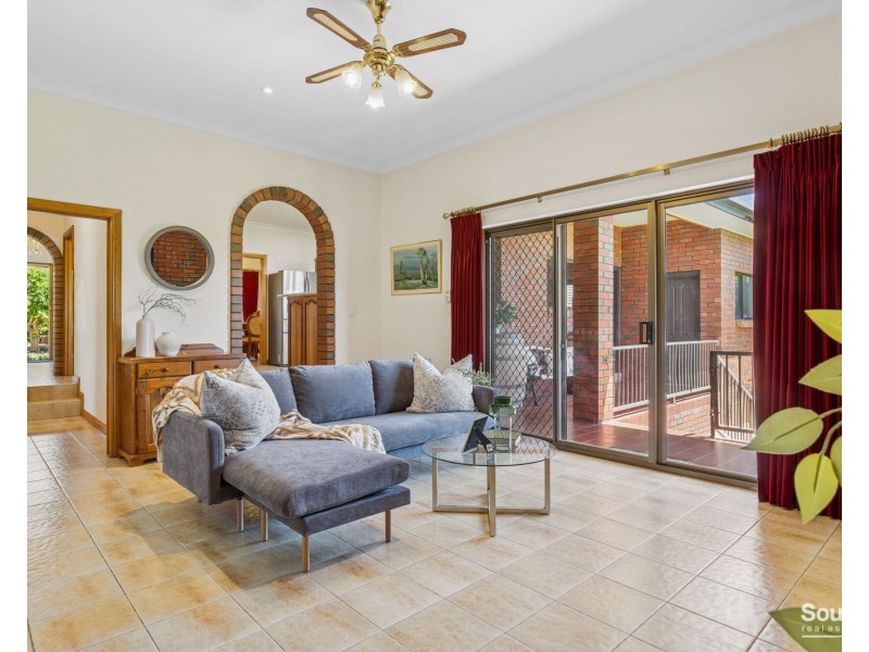 23 Valley View Drive, Mclaren Vale SA 5171