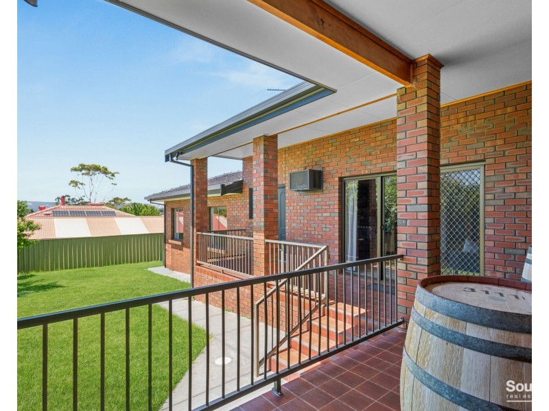 23 Valley View Drive, Mclaren Vale SA 5171