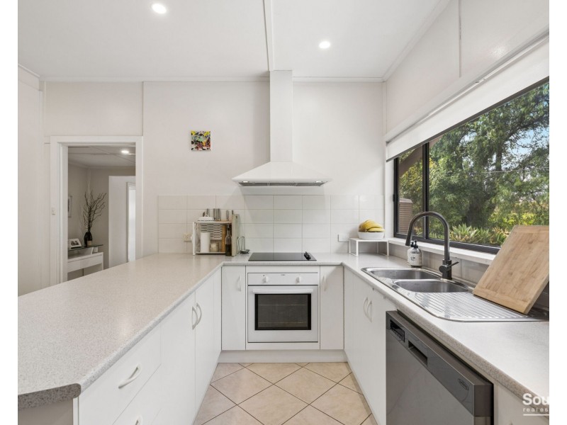 28 Bayliss Road, Whites Valley SA 5172