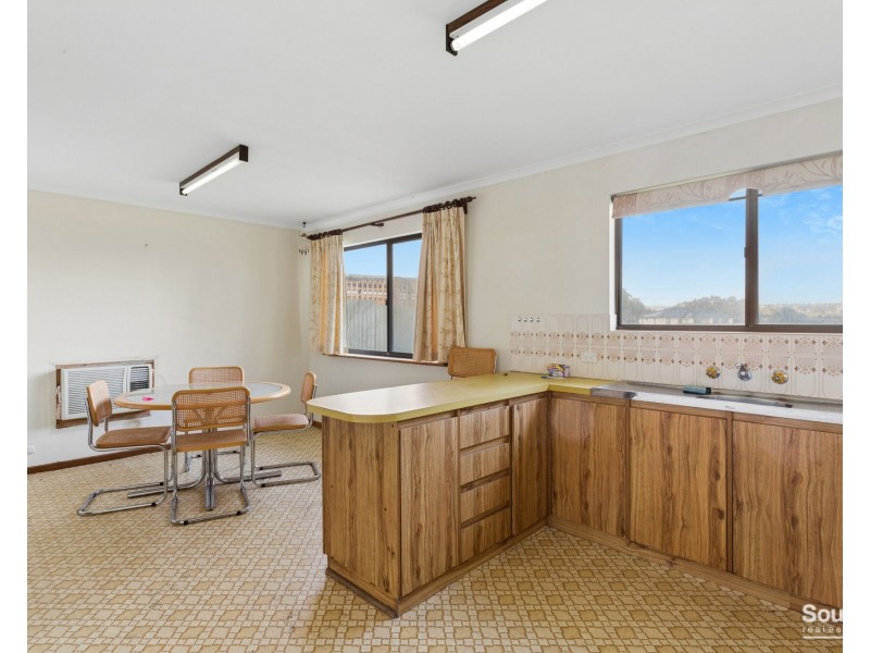 22 Fourth Avenue, Moana SA 5169