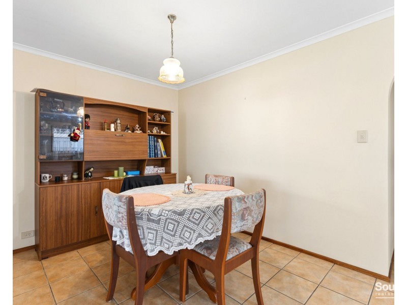 17 Beechwood Grove, Seaford SA 5169
