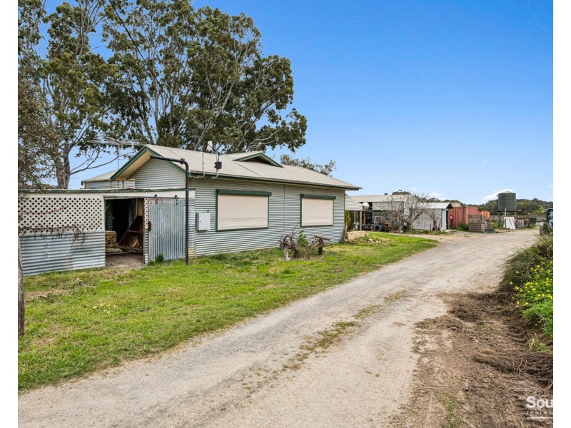 33 Blewitt Springs Road, Mclaren Flat SA 5171