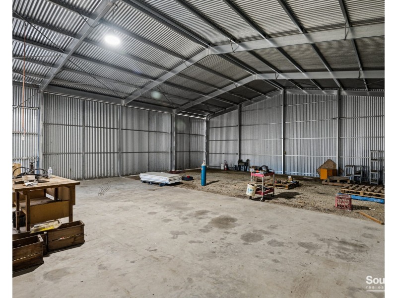 33 Blewitt Springs Road, Mclaren Flat SA 5171