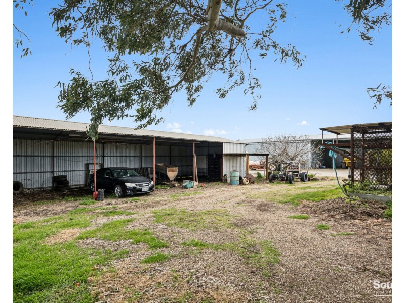 33 Blewitt Springs Road, Mclaren Flat SA 5171