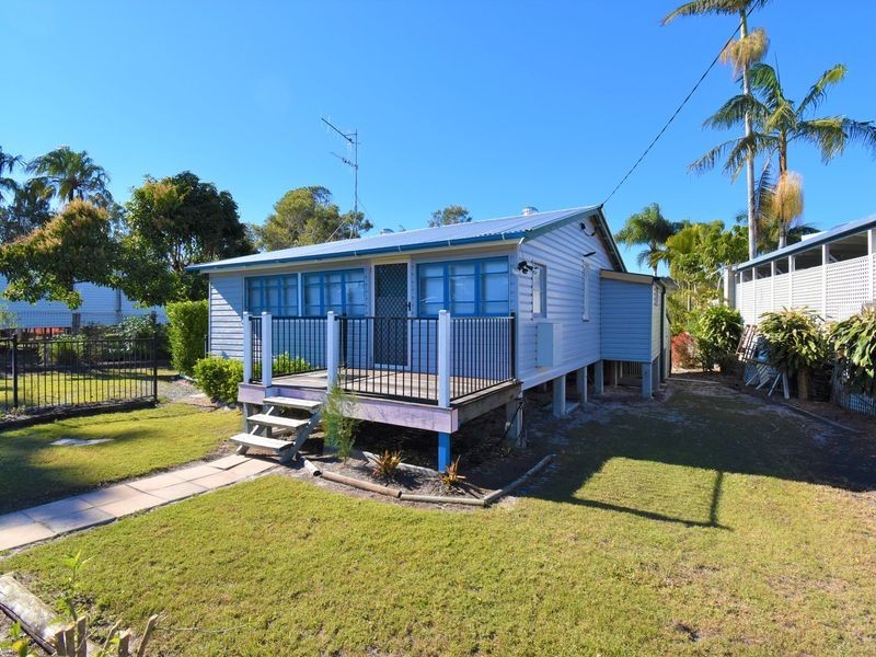 21 Gympie Road, Tin Can Bay QLD 4580