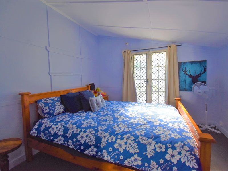 21 Gympie Road, Tin Can Bay QLD 4580