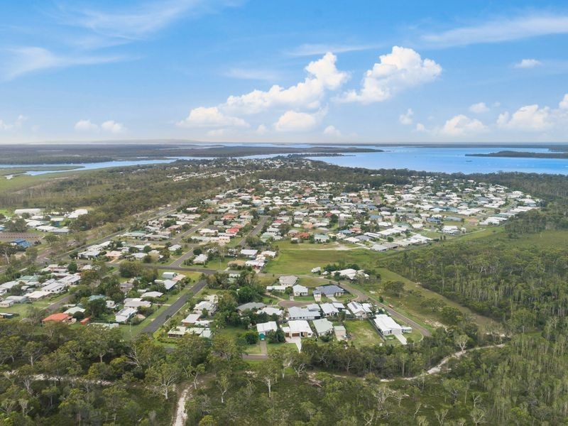 19 DUGONG ST, Tin Can Bay QLD 4580