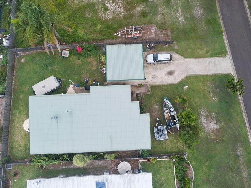 19 DUGONG ST, Tin Can Bay QLD 4580