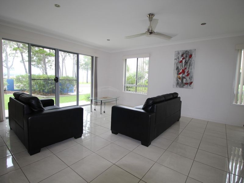 8/26 ESPLANADE, Tin Can Bay QLD 4580