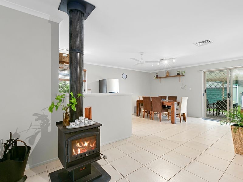 13 Beagle Avenue, Cooloola Cove QLD 4580