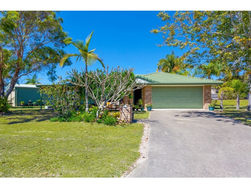 9 Regent Court, Cooloola Cove QLD 4580