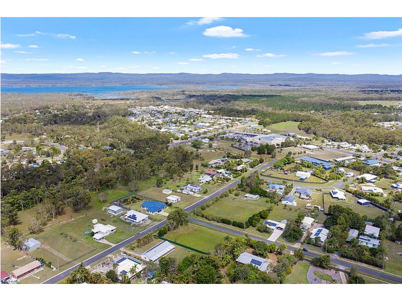 20 Santa Maria Court, Cooloola Cove QLD 4580