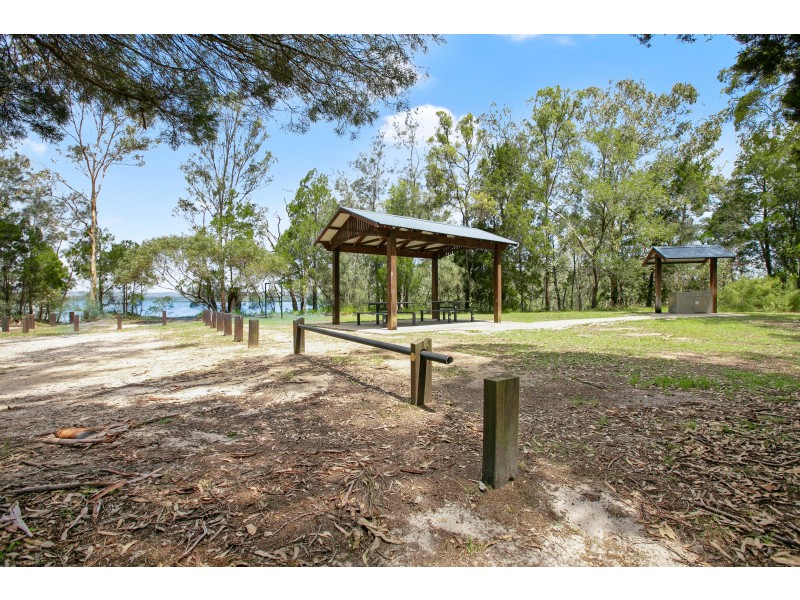 20 Santa Maria Court, Cooloola Cove QLD 4580