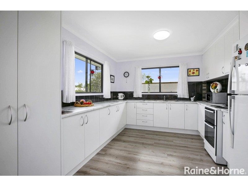 129 Golden Hind Avenue, Cooloola Cove QLD 4580