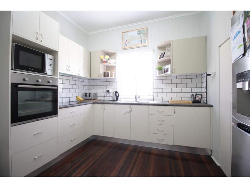 21 Queen Elizabeth Drive, Cooloola Cove QLD 4580